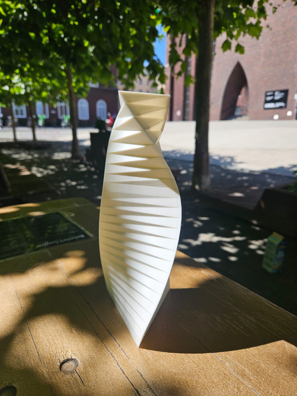 WindVase with triangular base and structured surface, second view